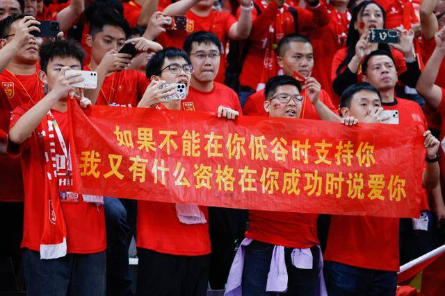 约基奇41+11掘金擒狼回西部第一 太阳复仇快船